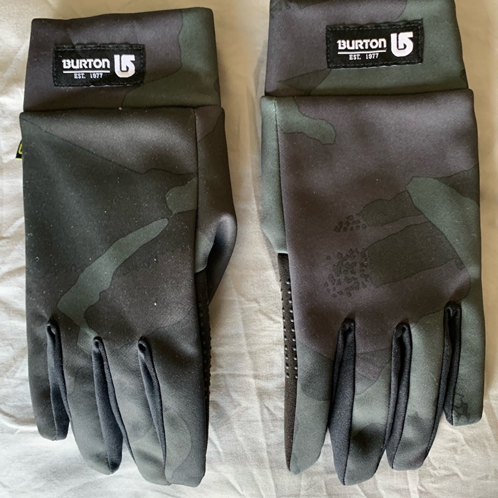 Burton Camo Gloves
